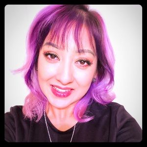 Meet your Posher, Denise